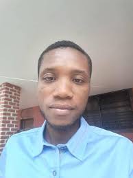 Desann Tchameni nan defans la. Tounen Vini sou goch la. Fran Garcia jwe twò  ba.