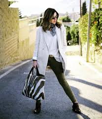 Olive green is the suitable color with both man and women. Colours That Go With Green Clothes Kobo Guide