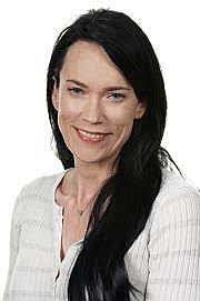 Jill Ames's Instagram, Twitter & Facebook