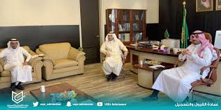عمادة القبول والتسجيل تعقد اجتماعا مع عمادة تقنية المعلومات وعمادة الدراسات العليا عمادة القبول والتسجيل وكالة الجامعة للشؤون التعليمية جامعة أم القرى