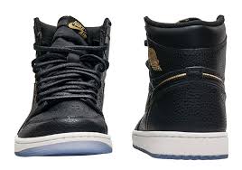 Air Jordan 1 Retro High Og Black And Gold Air Jordan 1 Retro High Og 555088 031 Sneakernews Com Air Jordans Jordan 1 Retro High Jordan 1 Black