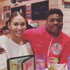 Dwayne haskins snapped a selfie with fans while backup quarterback case keenum handled the final play of a win over the lions. What S Happening Between Dwayne Haskins And Wife Kalabrya Gondrezick Updated 2021