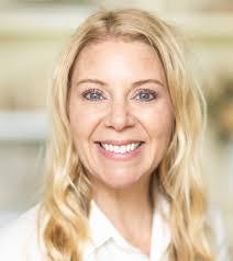 Stacey Hood's Instagram, Twitter & Facebook