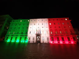 Il modo più veloce per arrivare li' opzione più economica distanza tra. Roma Coronavirus Palazzo Chigi Si Colora Di Luci La Facciata In Tricolore