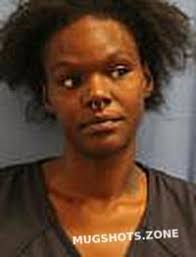 Ebony Luckey's Instagram, Twitter & Facebook