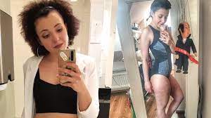 Anna julie slováčková (24) statečně bojuje s vážnou nemocí, aniž by se vzdala své práce a vystupování. Anna Slovackova Extra Cz