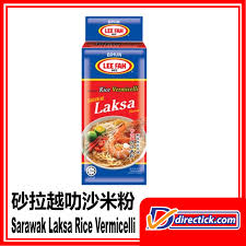 Kali ini pilihan jatuh ke mie bersaos kacang hitam (black bean paste) yang lebih terkenal dengan sebutan jajangmyeon/ jajangmyun. Sarawak Laksa Ingredients Sarawak Laksa Network Ten Sarawak Laksa Is A Unique Sarawakian Breakfast Dish Of Rice Vermicelli In A Fragrant Soup Topped With Juicy Prawns Tender Chicken Slices