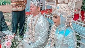 '' apabila sesuatu yang kau senangi tidak terjadi maka senangilah apa yang terjadi'' _ali bin abi thalib_. Bukan Anak Dari Rizki Nadya Mustika Rahayu Istri Rizki D Academy Dikabarkan Hamil Sebelum Nikah Pos Kupang