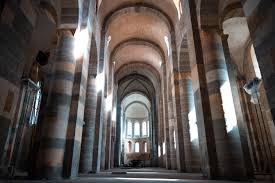 Nice stay but hotel location close to a train station and room next from opulent luxury hotels to kitschy boutique hotels, you can book your hotel room in payerne at the. Abteikirche Von Payerne Cluniazensisches Schmuckstuck