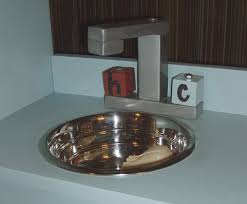 play faucet ana white