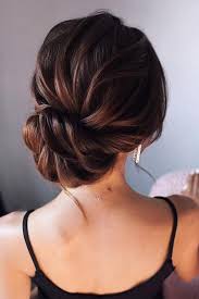 14 coiffures de mariage pour cheveux longs. 60 Coiffures De Mariage Pour Cheveux Longs From Tonyastylist Coiffure De Mariage Chignon Coiffure Mariage Cheveux Long Chignon Elegant