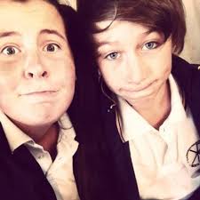 emily markham ✌ (@emilyyymarkham)