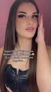 Christina Croteau's Instagram, Twitter & Facebook