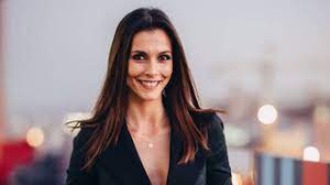Cláudia borges net worth is $700,000. Fama Show Claudia Borges