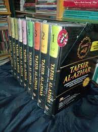 Tafsir ini mudah difahami dan diolah dengan suasana alam nusantara. Tafsir Al Azhar Tafsir Al Quran Prof Dr Hamka Buya Hamka 9786022502463 Amazon Com Books