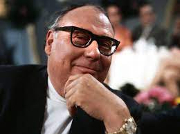 Juni 1979, starb heinz erhardt. Heinz Erhardt So Tragisch War Das Schicksal Hinter Seinem Lachen Wunderweib