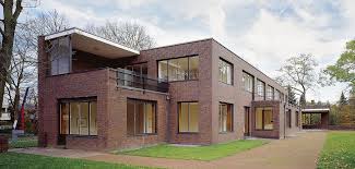 kunstmuseen krefeld haus esters by ludwig mies van der rohe garden view photo volker dohne house architecture house ludwig mies van der rohe
