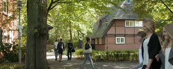 Ursprünglich hatte sie den zweck, ein rettungsdorf für verhaltensauffällige oder straffällig gewordene arme hamburger kinder zu. Stellenangebot Sozialpadagogen M W D Fur Eine Wohngemeinschaft Von Jugendlichen Und Jungen Erwachsenen In Hamburg Bei Das Rauhe Haus