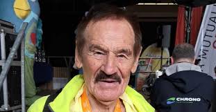 A 88 ans, le Bougeois Robert Mantia participe au semi-marathon de Namur:  «Quand c'était un peu plus dur, je ralentissais, je marchais et je suivais  les autres»