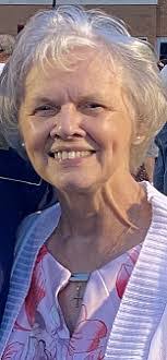 Lee Lowe's Instagram, Twitter & Facebook