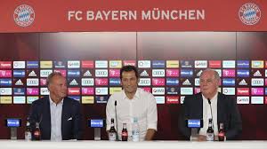 Aufgrund der abspaltung und verdrängung bestimmter bewusstseinsteile, leben in den meisten von uns hunderte verschiedene persönlichkeiten. Die Innere Zerrissenheit Eines Top Klubs Miasanrot De