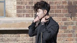 There is a saying that hair makes the man, which is why many guys are interested in the. How To Style Korean Middle Part Hairstyle Check Out The 15 Coolest Asian Classic Curtain Haircuts With Fade Of Round Face For Men 2021 Lastminutestylist