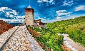 A fost lansată aplicația discover hunedoara! Cetatea MÄlÄieÈti Din Comuna SÄlaÈu De Sus JudeÈul Hunedoara Locuridinromania Ro