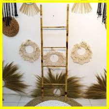 Lantainya dari keramik dan atapnya dari serabut. Tangga Bambu Bamboo Ladder Tangga Hias Tangga Hiasan Tangga Dekorasi Decoration Ladder Tangga Kayu Tangga Hias Tangga Dekorasi Tangga Minimalis Lazada Indonesia