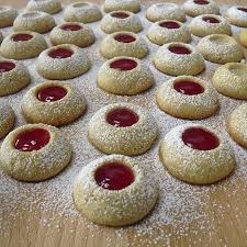 Husaren Krapferl Von Missfunky Chefkoch In 2020 Platzchen Rezepte Weihnachten Platzchen Rezept Backrezepte