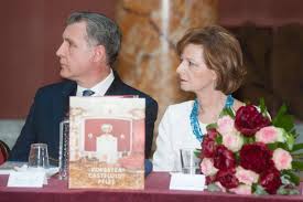 Principesa moştenitoare margareta și principele radu vor participa, astăzi, la ceremonia de luare a luminii sfinte în noaptea învierii. Marilena Rotaru AutodenunÈ Principesa Margareta MÄrturie InteresantÄ Dcnews