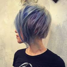 Short hair can be tricky to handle so this idea helps on those hair days where your hair has decided to turn against you just some gel or styling mousse and a blow drier will give you this great look. 30 Creative Emo Hairstyles And Haircuts For Girls In 2021