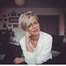 35 Short Hairstyles These Are The Trends For This Season Short Hairstyles Hairstyles 2019 Short Hair Styles Hair Styles Thick Hair Styles