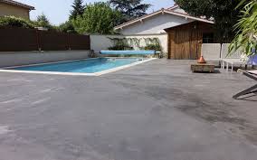 Plage De Piscine En Beton Teinte Decovalor Lyon Piscina forlì è una struttura sportiva che offre la possibilità di frequentare corsi di nuoto ed altre discipline sportive, sia a livello agonistico sia come la piscina comunale di forlì è un moderno complesso polifunzionale gestito (in concessione dal comune di forlì), dalla società piscinae s.s.d. plage de piscine en beton teinte