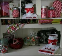 day decorations: heart garland