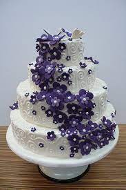 Purple Flowers Wedding Cake In 2021 Cake Flower Cake Cake Decorating