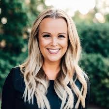 Diane Feliciano's Instagram, Twitter & Facebook