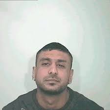 Wraps of diamorphine found in Heaton man's car