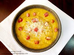 Usor de facut si foarte hranitoare. SupÄƒ CremÄƒ Cu Morcovi Cartofi È™i Crutoane Din Bacon Awfully Tasty