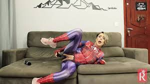 거유녀 그웬 스테이시 - 롤을 원하고 녹색 엘프의 딜도 등을 마주하고 싶었어