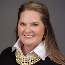 Daniela Mills and Logan Payne, each celebrate their recognition as Business  Insurance Break Out Award honorees at the 2018 Break Out Awards event in  #NewYork. The program consists of 40 professionals…