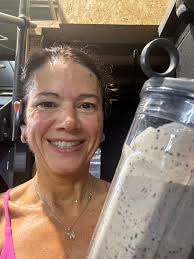 I have been having a rest day today. Been for a walk with the dog and  running errands so still moving, but keep looking at my dumbells and  itching to get back