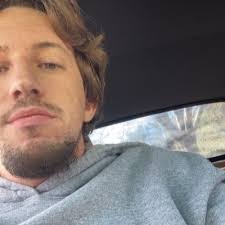 Ethan Shortridge's Instagram, Twitter & Facebook