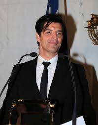 Discogs에서 σάκης ρουβάς의 릴리스를 둘러보세요. Kai Politikos O Sakhs Roybas Ma8ete Me Poio Komma Katebainei Stis Epomenes Ekloges Infokids Gr