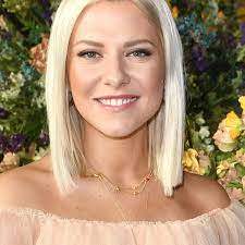 Got anymore valentina pahde feet pictures? Let S Dance Star Valentina Pahde Gzsz Sunny Tritt In Die Fussstapfen Ihrer Zwillingsschwester Cheyenne Bunte De