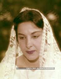 Nargis pictures