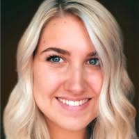 Brenna Potts's Instagram, Twitter & Facebook