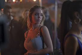 Hunter schafer as jules and zendaya as rue in hbo's euphoria. Euphoria Head Makeup Artist Shares Why You Ve Never Seen Makeup On Tv Like This Before Allure