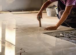 Que ce soit pour des rénovations importantes ou pour la réalisation complète d'un chantier, le prix des matériaux ainsi que leur qualité est un critère de choix primordial. Prix De La Pose De Carrelage Toutes Les Infos Et Tarifs Au M2