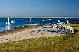 Guests can surf the web using the complimentary wireless internet access. Chatham Bars Inn Pool Fotos Und Bewertungen Tripadvisor