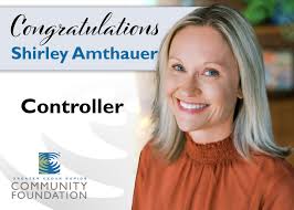 Congratulations to 2024 Spirit of Minnie Rubek honoree Barb Madlon! As  Stained Glass Teaching Assistant at @easterniowaartsacademy, Barb  meticulously prepares to ensure students have a seamless, enjoyable  experience. Barb's kindness and encouragement